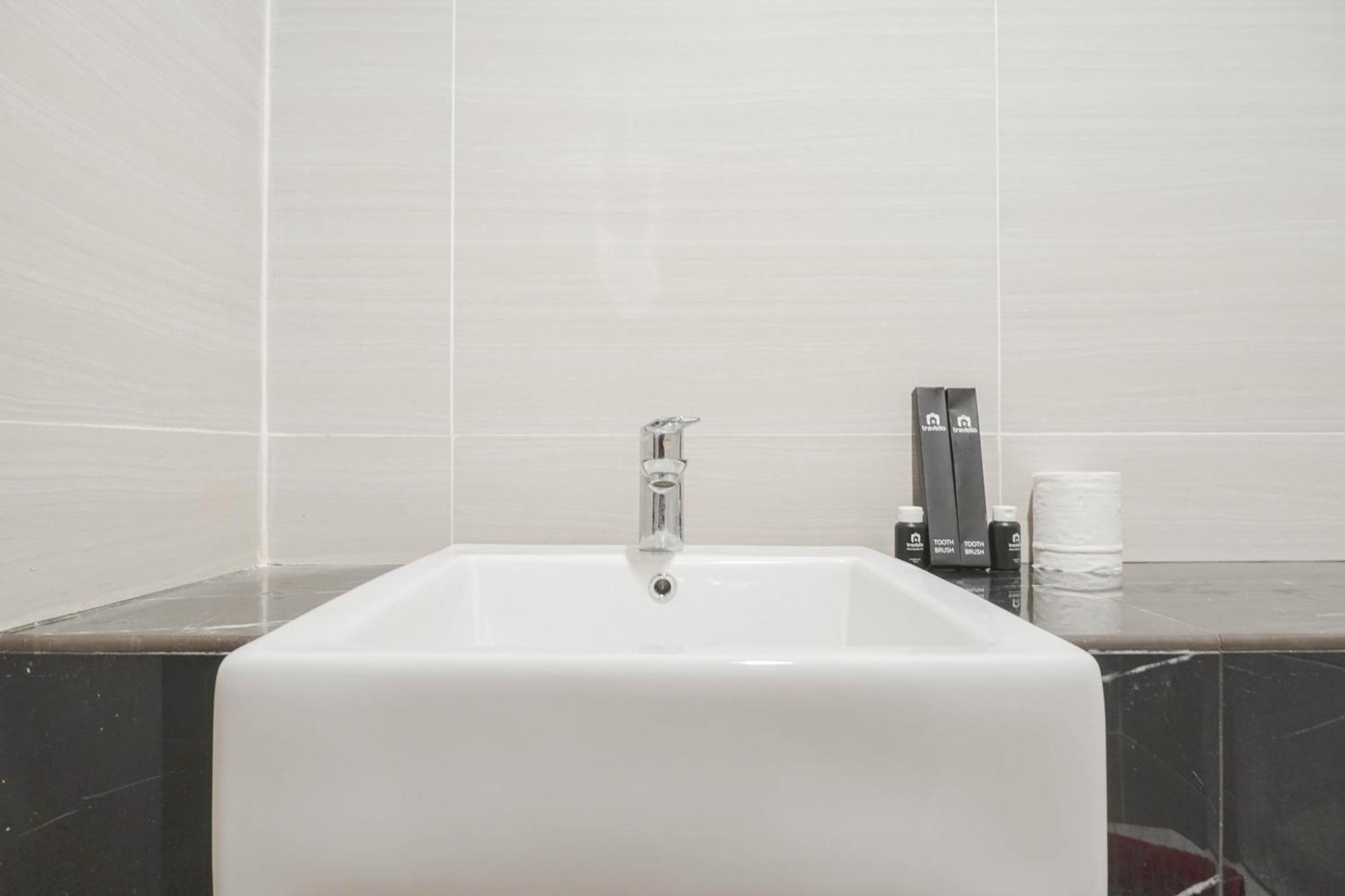 Gorgeous And Cozy At West Vista By Travelio Jakarta